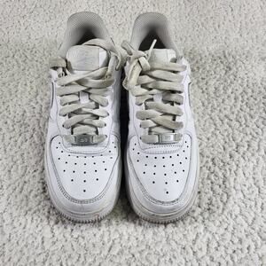 Nike Air Force 1 07 Triple White Shoes Sneakers Women's size 6